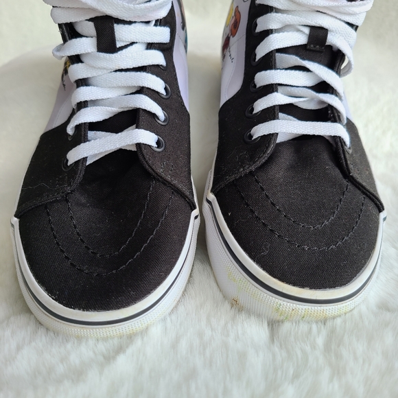 EXCELLENT Condition Peanuts Comics Vans High Tops - Picture 3 of 11